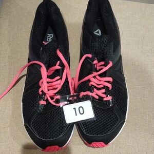 Reebok Women's Black and Pink Running Shoes